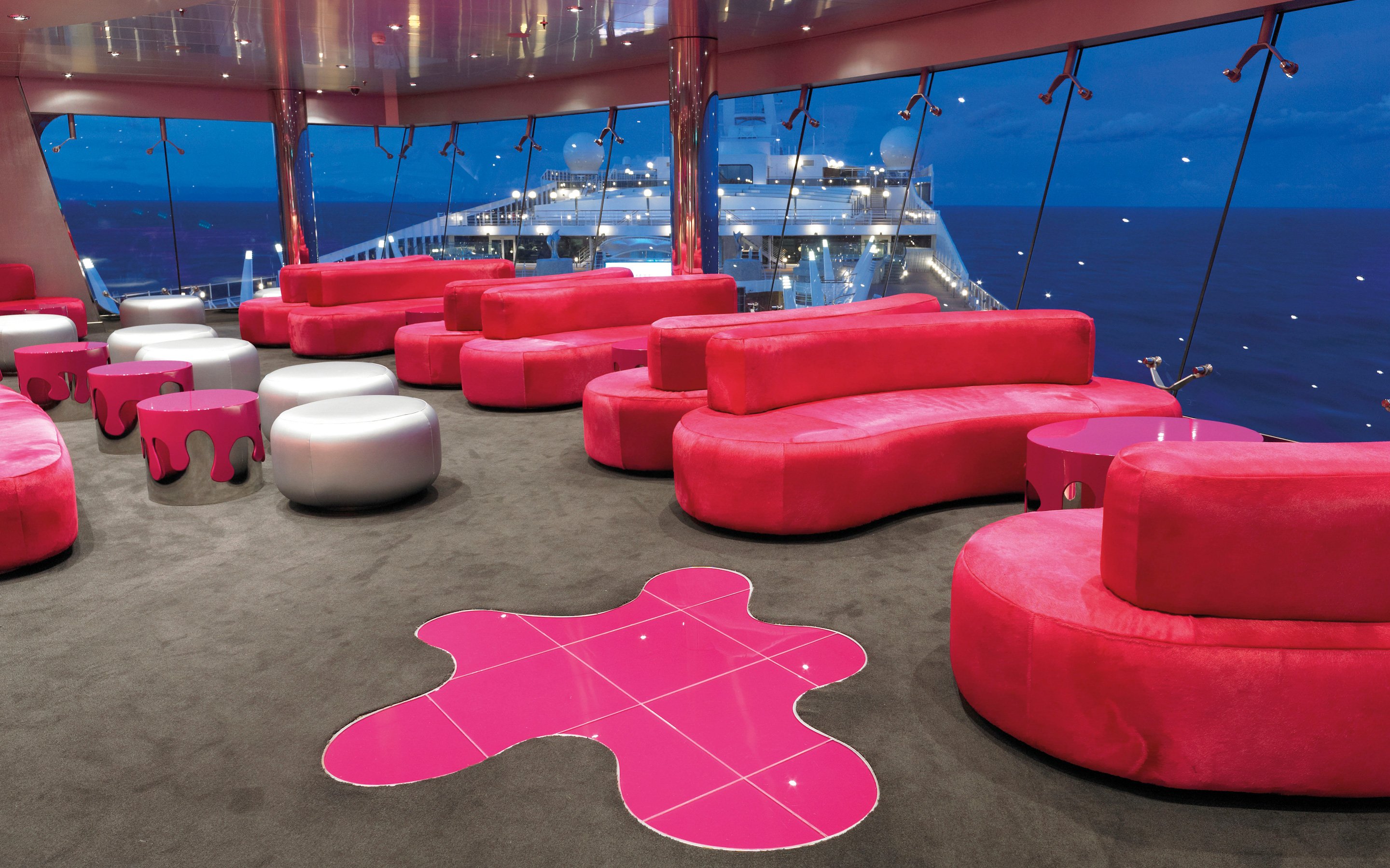 MSC Cruises fapublicareaentertainmentleisure01