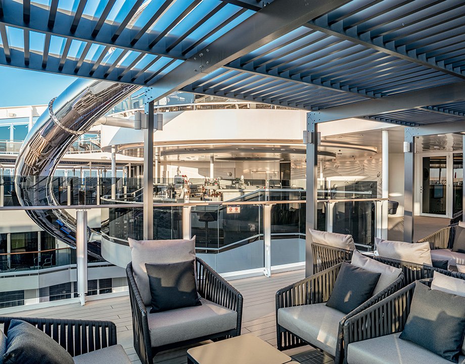 Zen pool bar, MSC World Europa| MSC Cruises Zen pool bar, MSC World Europa| MSC Cruises